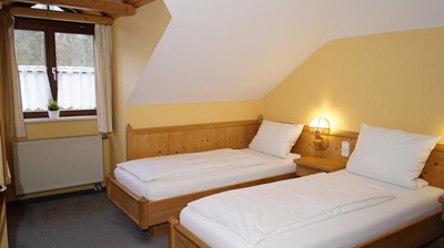 Eingang zum Zweibettzimmer 11
