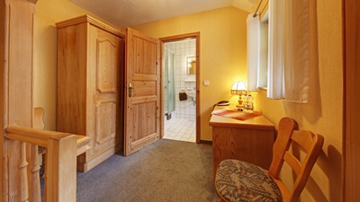 Zweibettzimmer 6, zweiter Blickwinkel